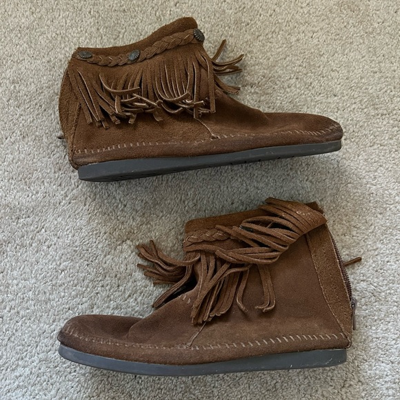 Minnetonka bootie moccasins - Picture 4 of 4